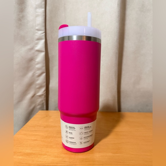 Stanley The Flowstate Quencher H2.O Tumbler - 30 oz., Vacuum Insulated. - Picture 5 of 5